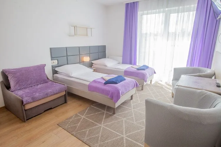 Cozy Double/Triple Room